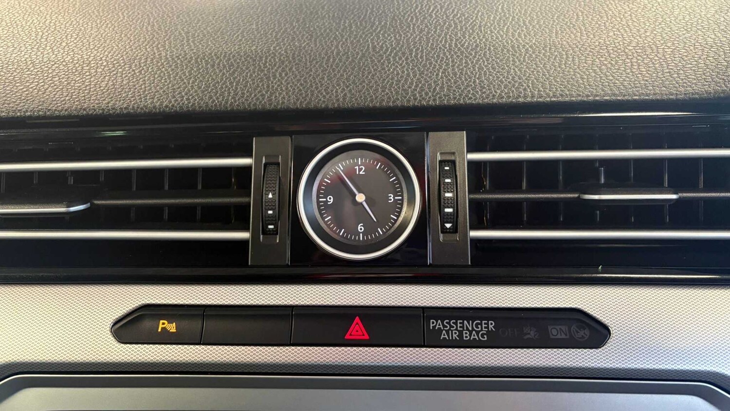 Used Volkswagen Passat for sale - 77861379: Photo 22