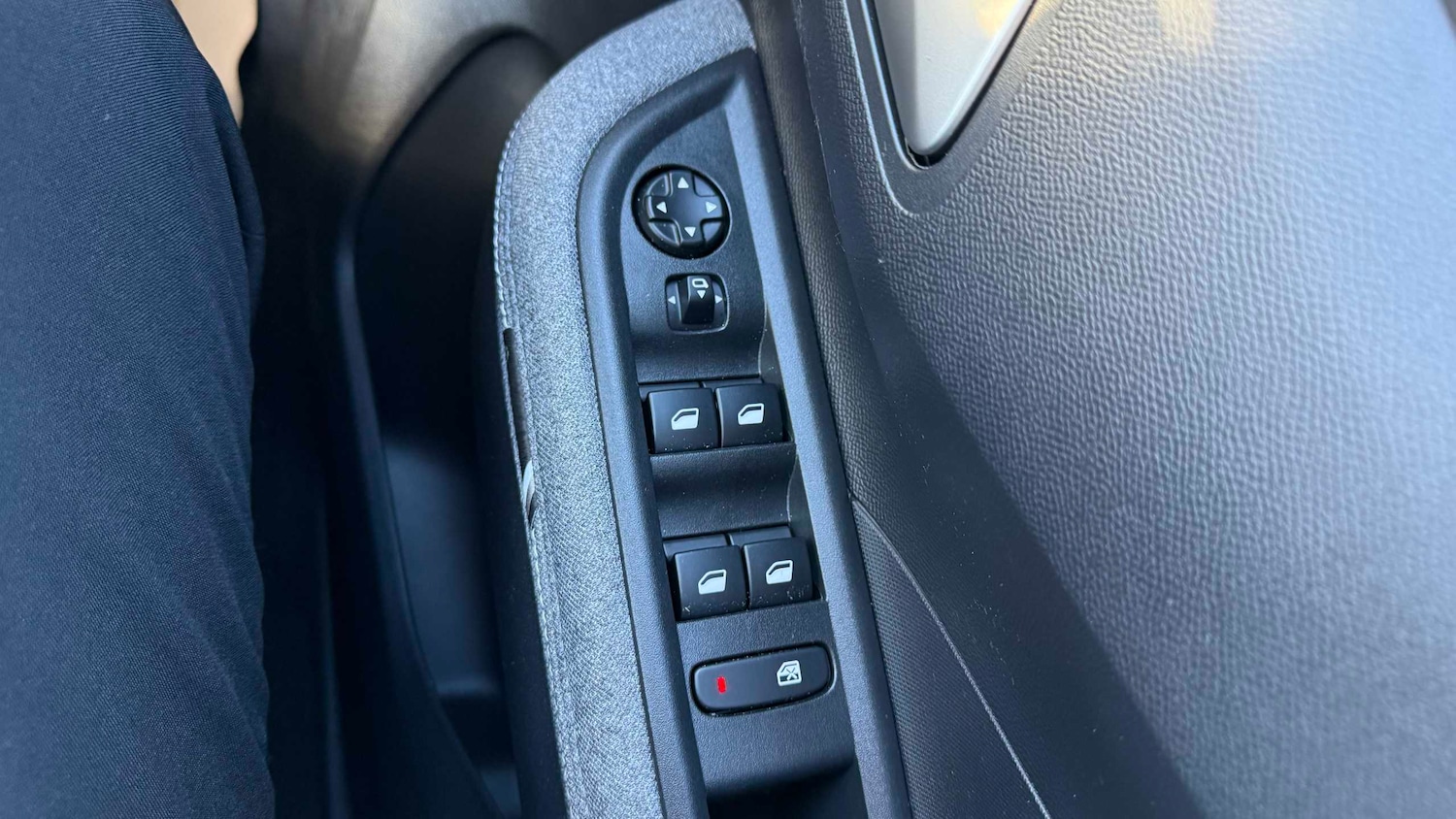 Used Vauxhall Frontera for sale - 77858022: Photo 11