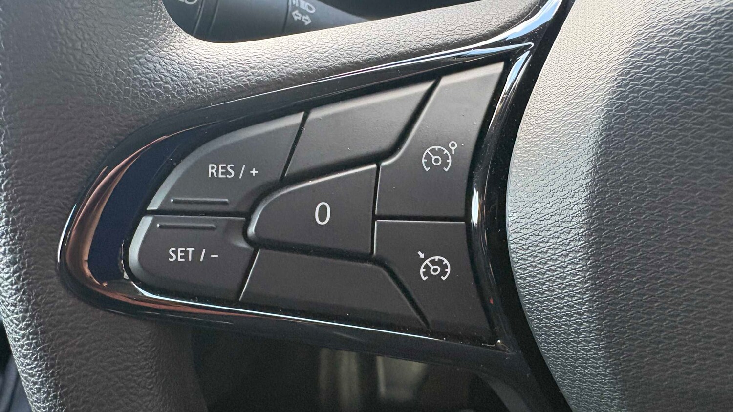 Used Renault Clio 2025 for sale - 77857705: Photo 15