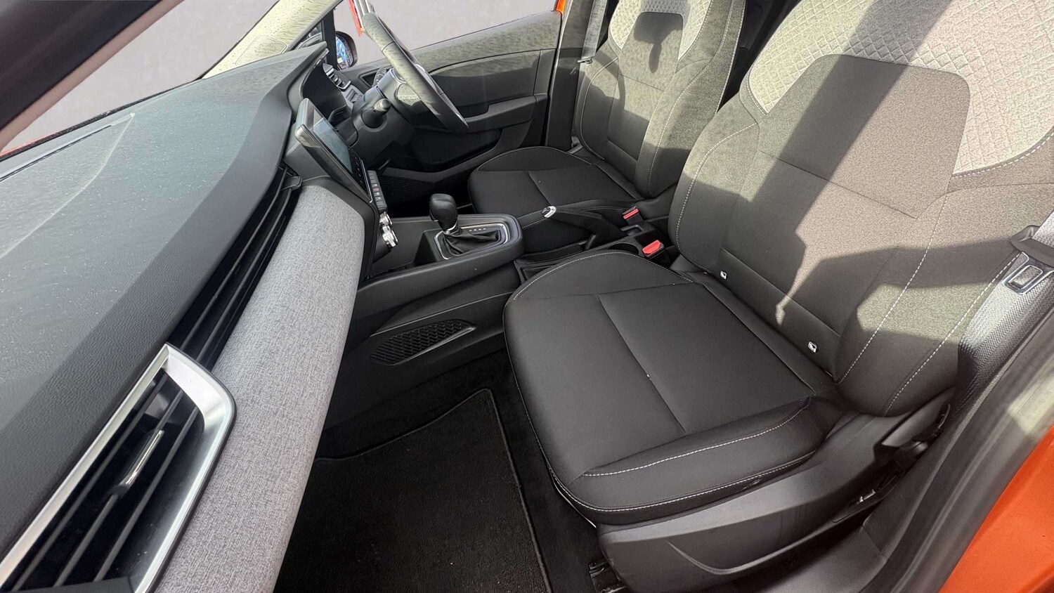 Used Renault Clio 2025 for sale - 77857705: Photo 7