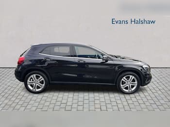 Used Mercedes-Benz GLA 2017 for sale - 79864248: Photo