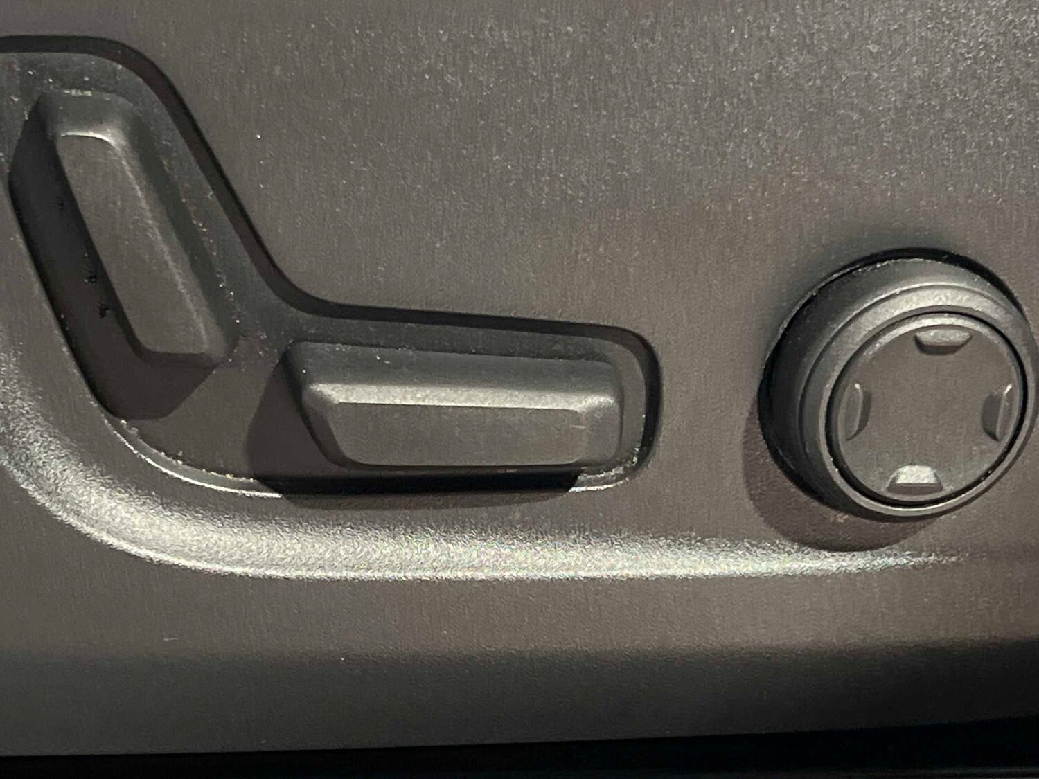 Used Volvo XC40 for sale - 77858286: Photo 32