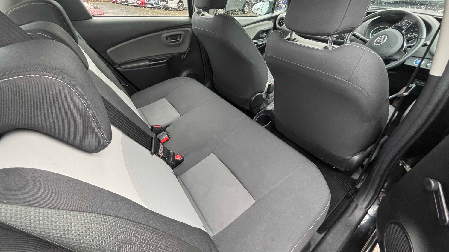 Used Toyota Yaris for sale - 77860448: Photo 12