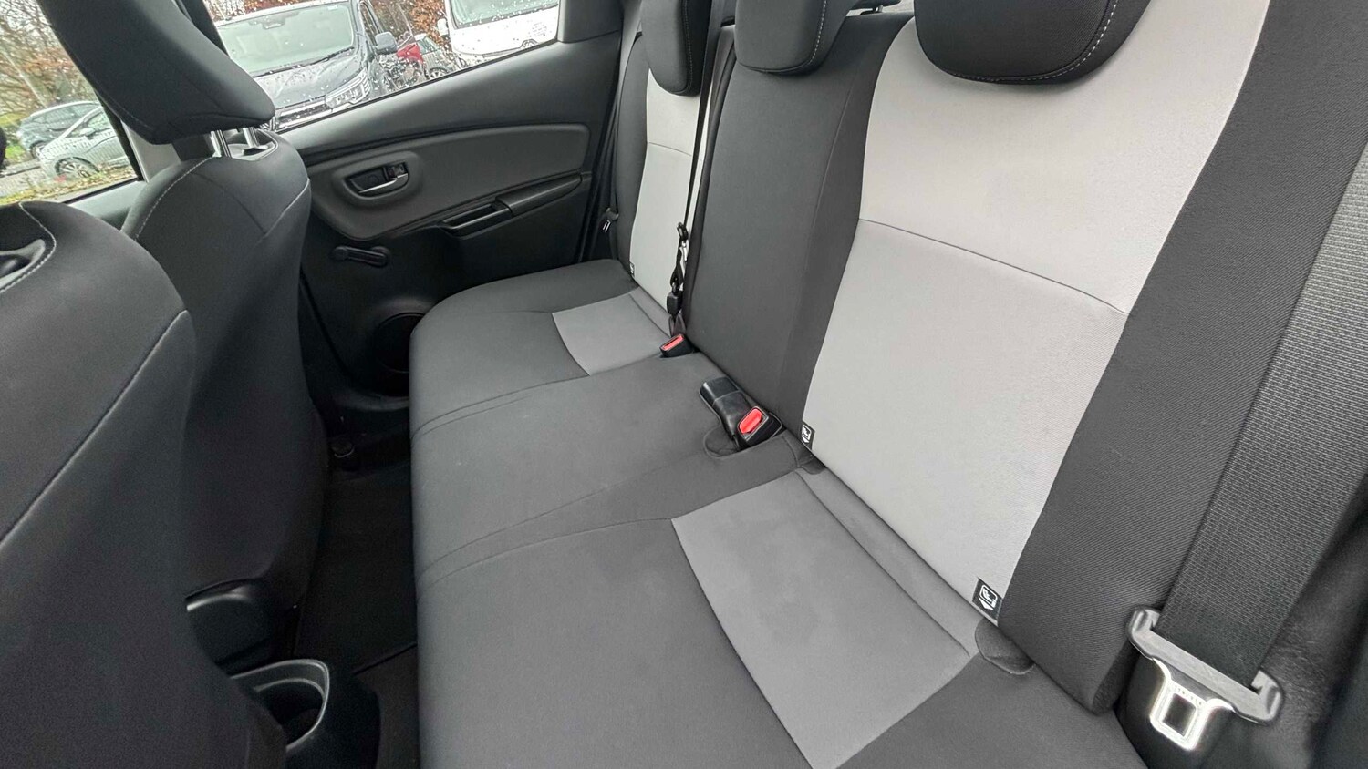 Used Toyota Yaris for sale - 77860448: Photo 13