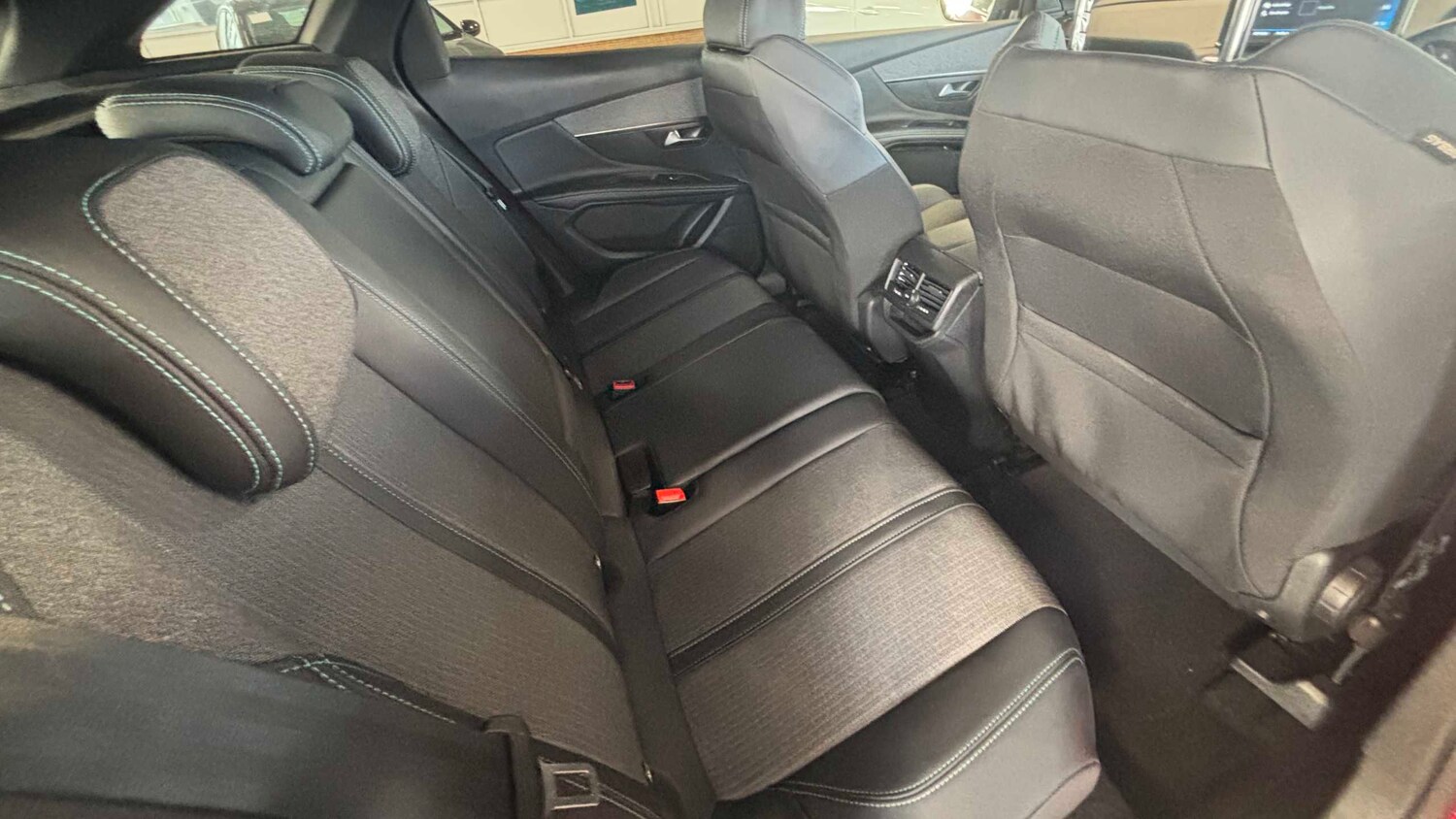 Used Peugeot 3008 2023 for sale - 77858915: Photo 8