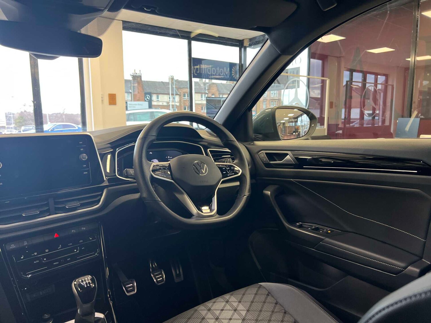 Used Volkswagen T-Roc for sale - 77861388: Photo 20