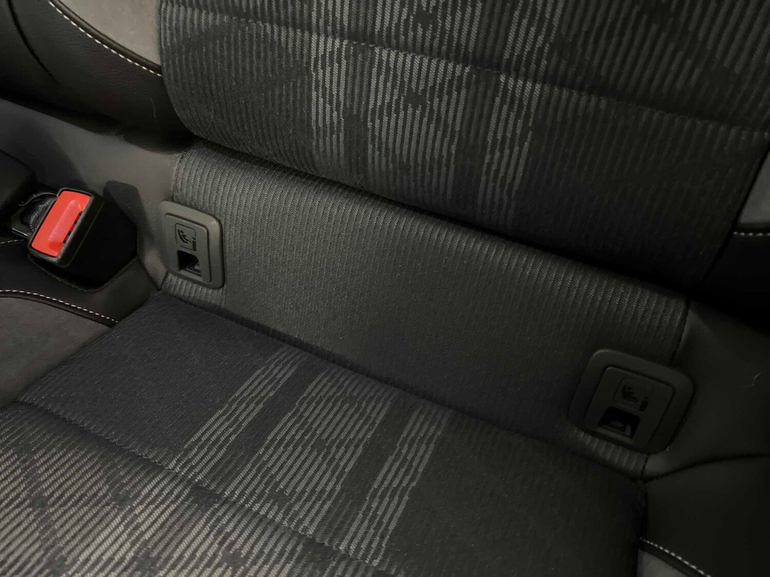 Used Volkswagen T-Roc for sale - 77861388: Photo 24