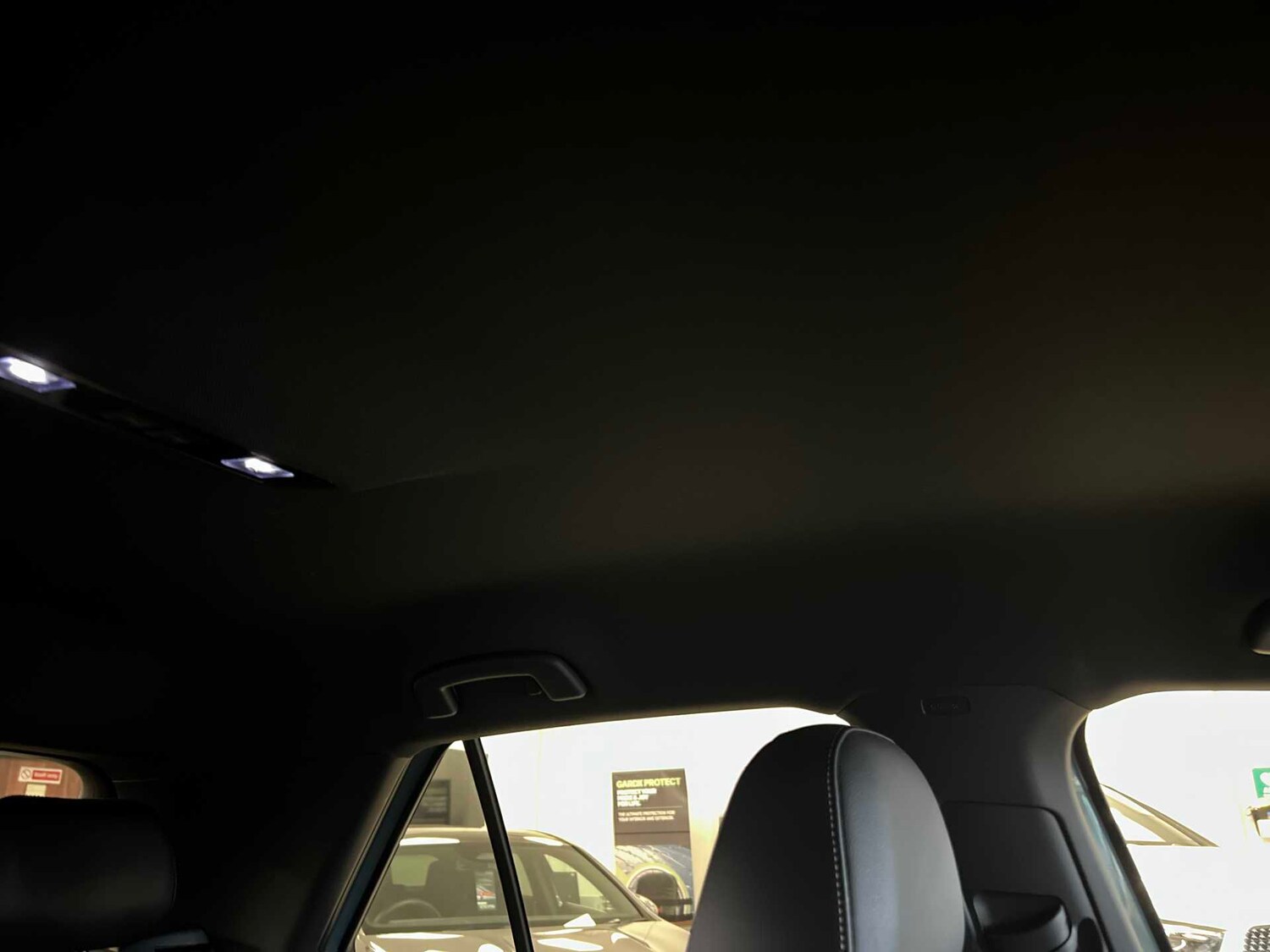 Used Volkswagen T-Roc for sale - 77861388: Photo 33