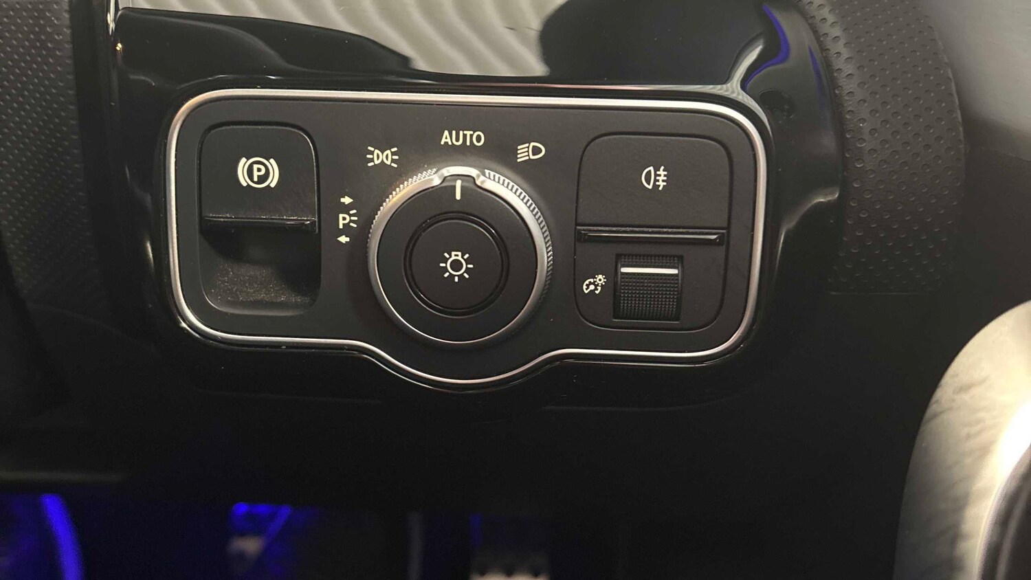 Used Mercedes-Benz CLA 2023 for sale - 77858793: Photo 32