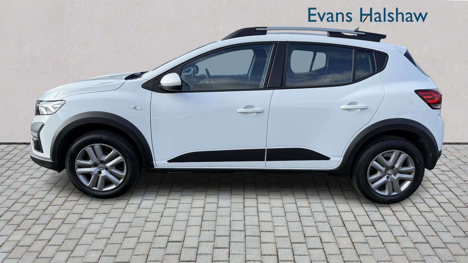 Used Dacia Sandero Stepway 2022 for sale - 77858307: Photo 4