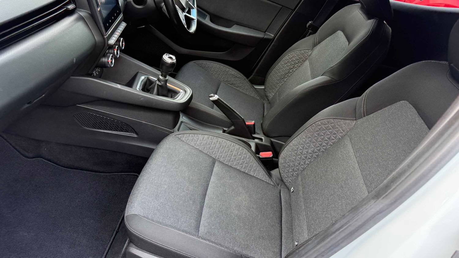 Used Renault Clio 2020 for sale - 77859659: Photo 10