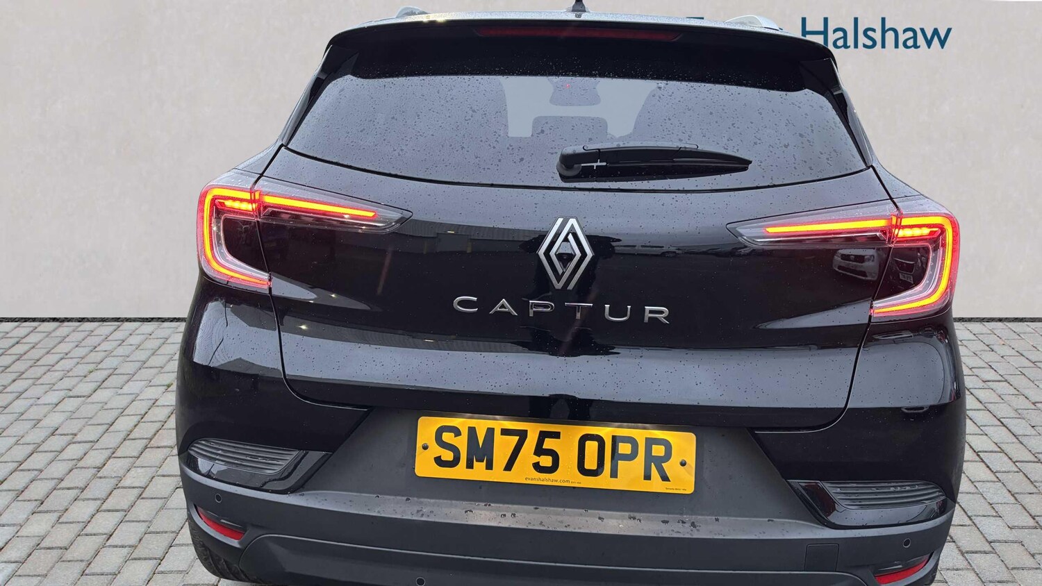 Used Renault Captur for sale - 77857147: Photo 6