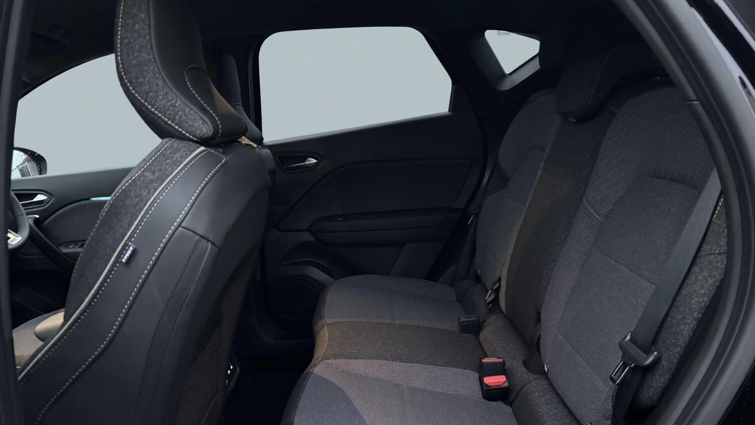 Used Renault Captur for sale - 77857147: Photo 7