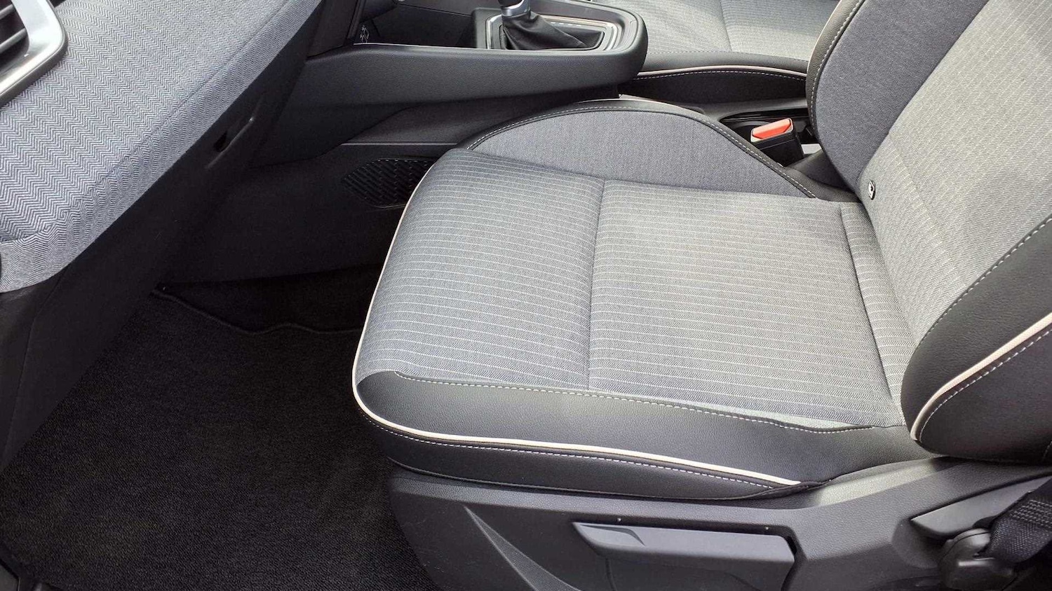 Used Renault Clio 2025 for sale - 77857079: Photo 17