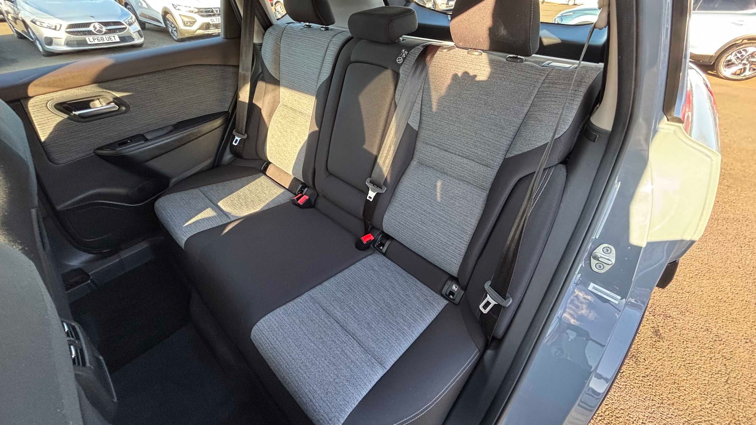 Used Nissan X-Trail for sale - 77860780: Photo 15