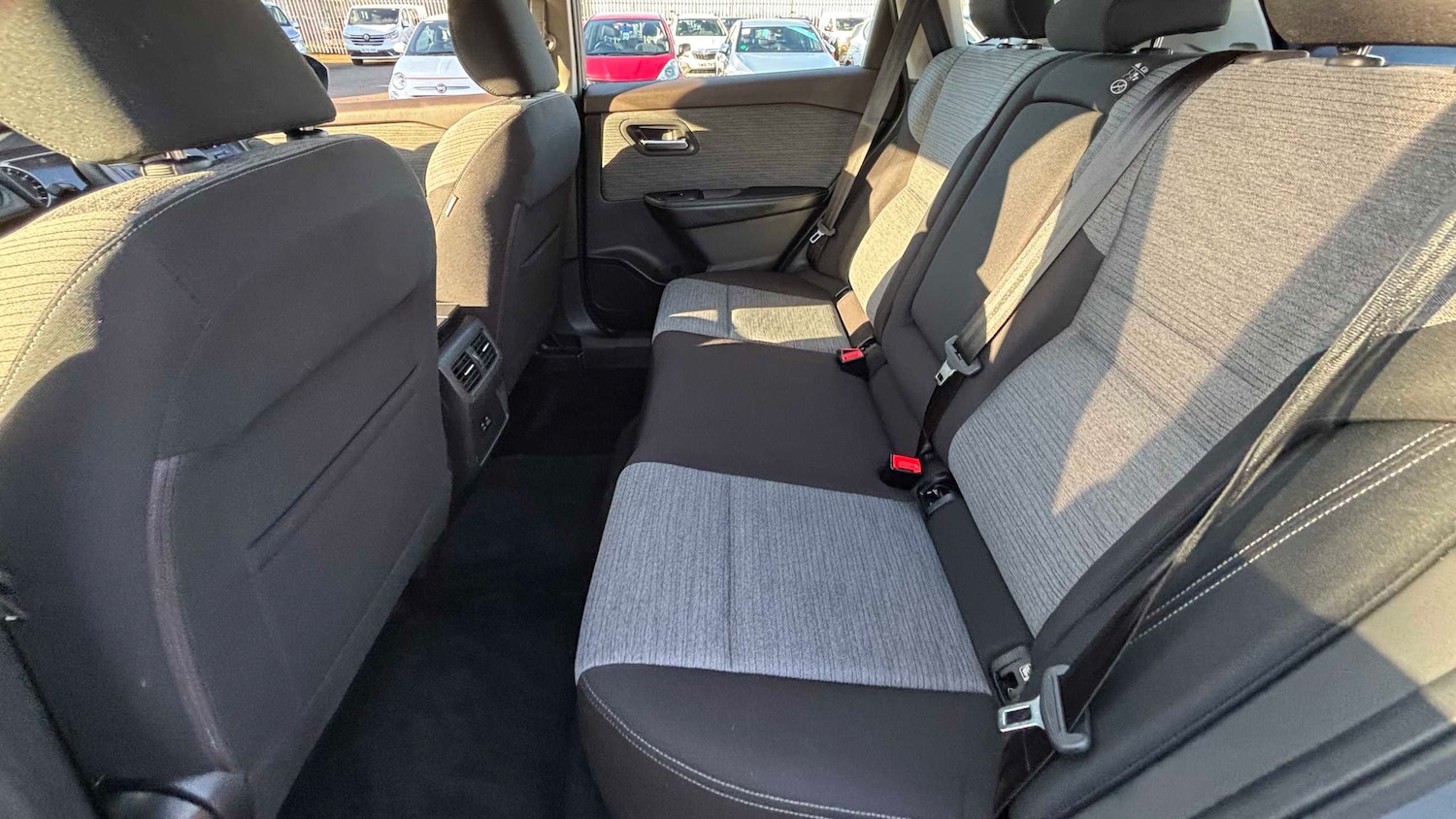 Used Nissan X-Trail for sale - 77860780: Photo 16