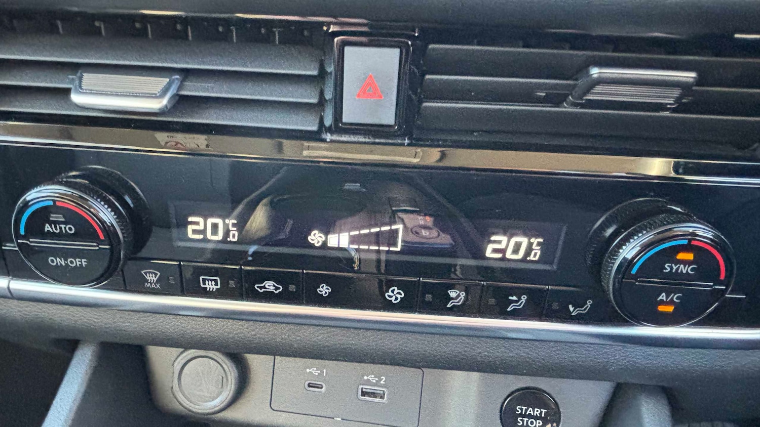 Used Nissan X-Trail for sale - 77860780: Photo 27