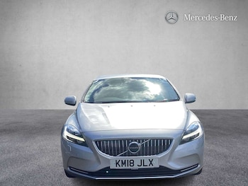 Used Volvo V40 2018 for sale - 79568160: Photo