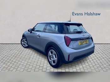 Used MINI Cooper 2024 for sale - 79523736: Photo