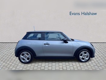 Used MINI Cooper 2024 for sale - 79523736: Photo