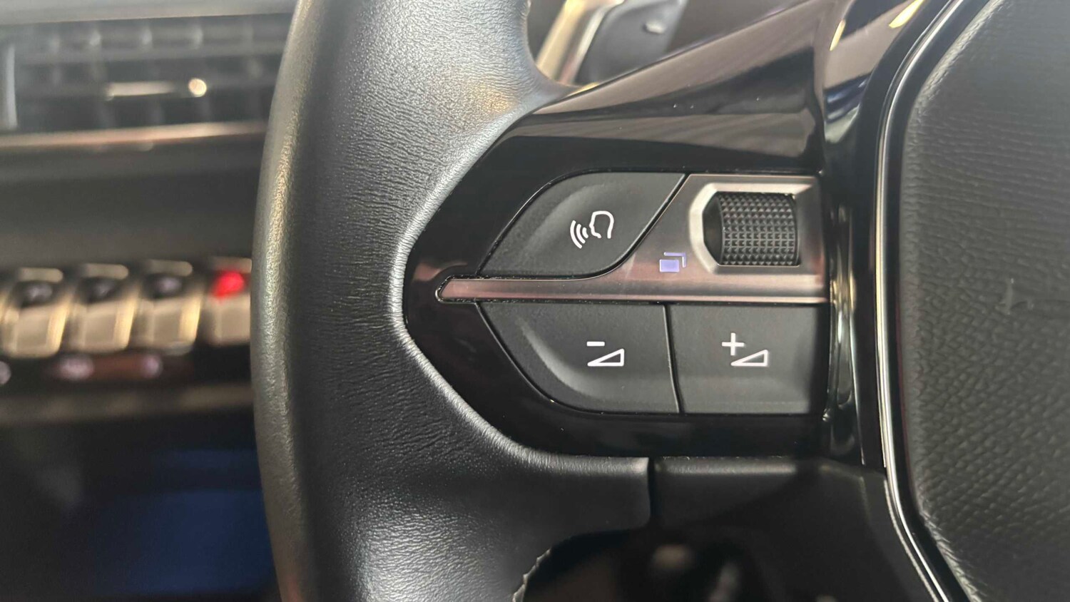 Used Peugeot 3008 2023 for sale - 77858285: Photo 19