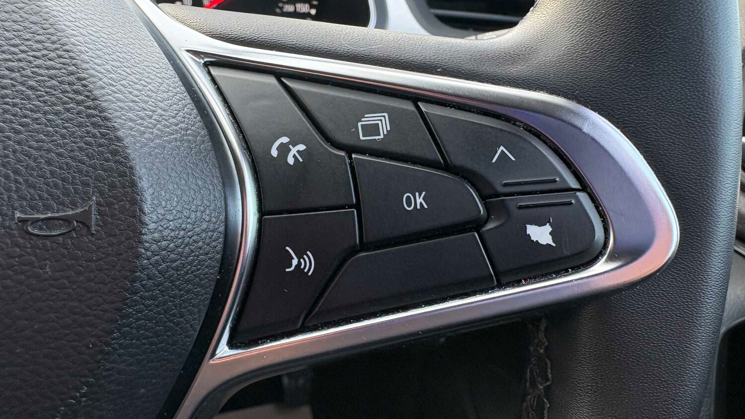 Used Renault Captur for sale - 77862610: Photo 15