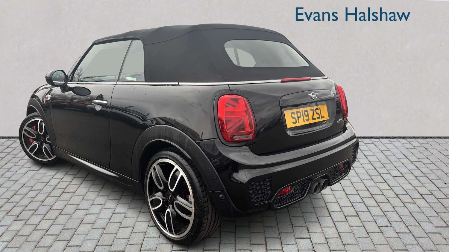 Used MINI Convertible 2019 for sale - 78037753: Photo 2