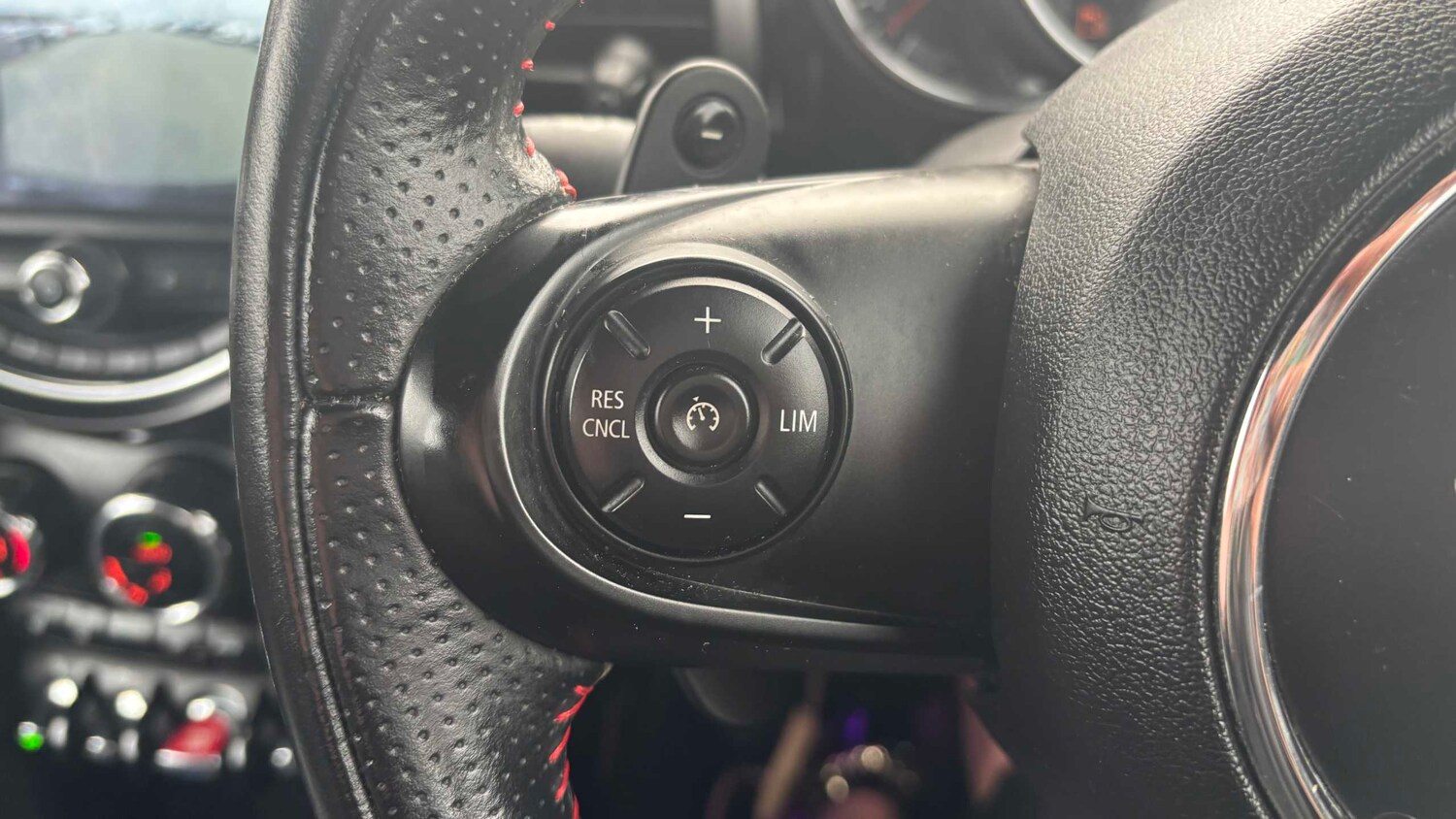 Used MINI Convertible 2019 for sale - 78037753: Photo 21