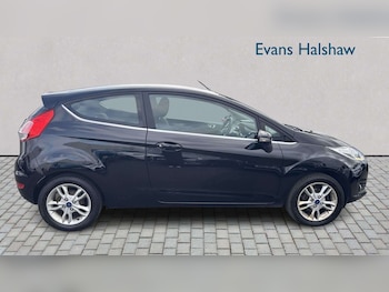 Used Ford Fiesta 2016 for sale - 79511396: Photo