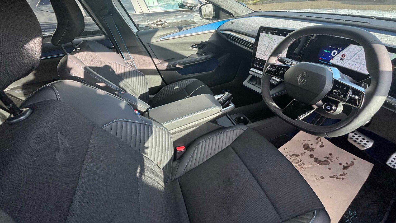 Used Renault Scenic E-Tech 2025 for sale - 77857449: Photo 10