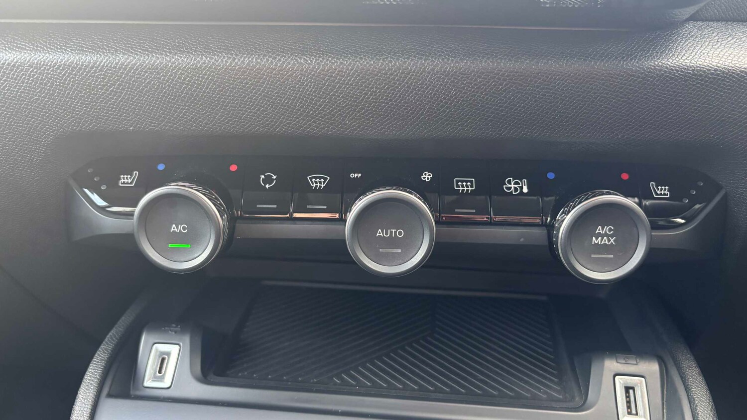 Used Citroen C4 2023 for sale - 77860914: Photo 21