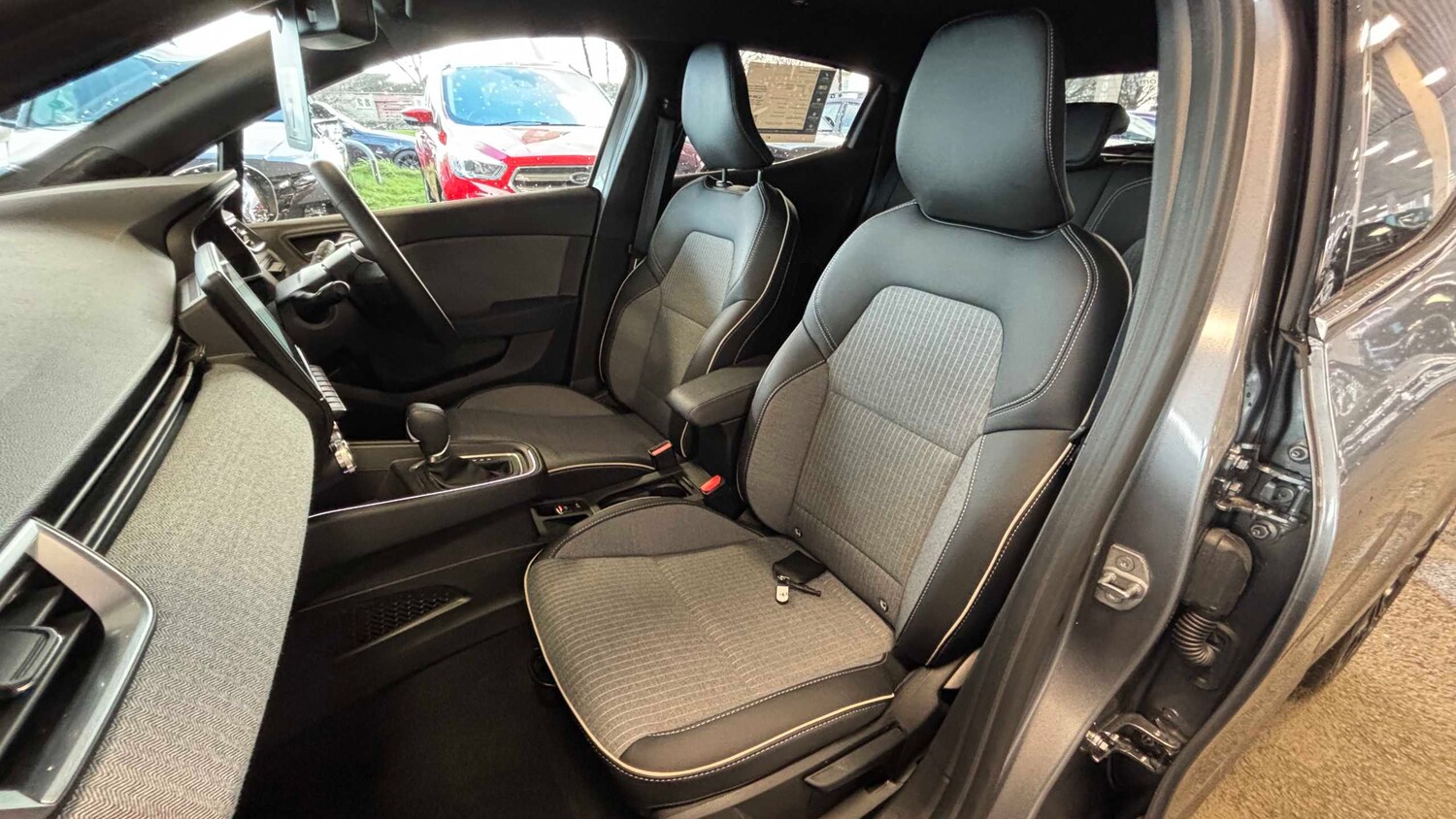 Used Renault Clio for sale - 77861578: Photo 13