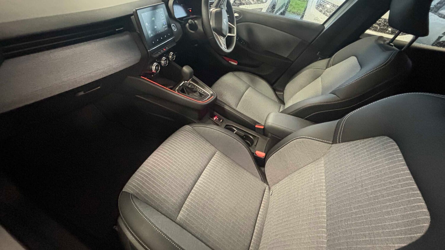 Used Renault Clio for sale - 77859942: Photo 11