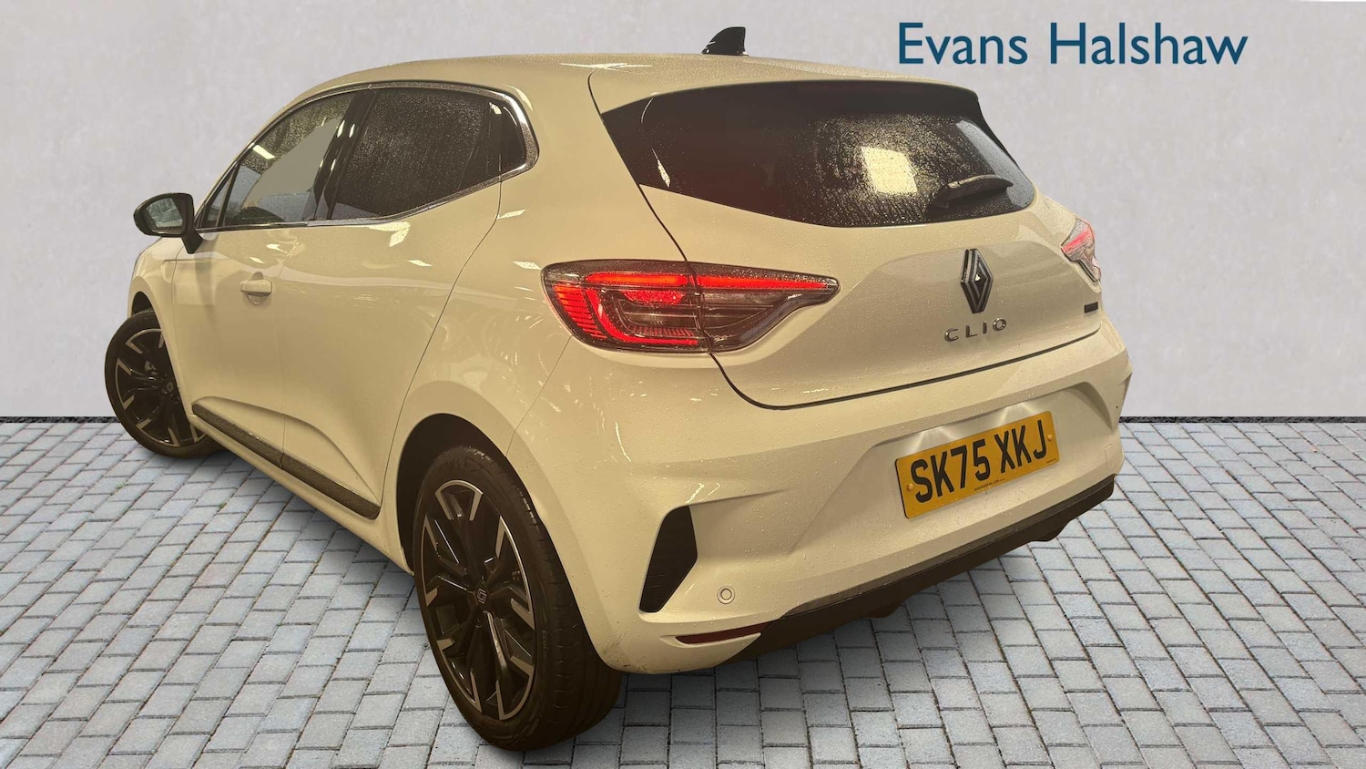 Used Renault Clio for sale - 77859942: Photo 2