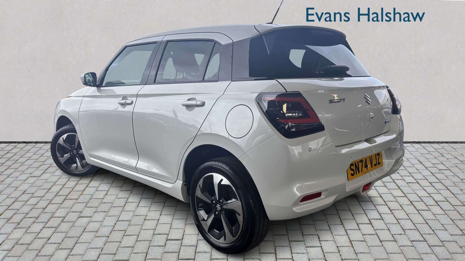 Used Suzuki Swift 2024 for sale - 77857318: Photo 6