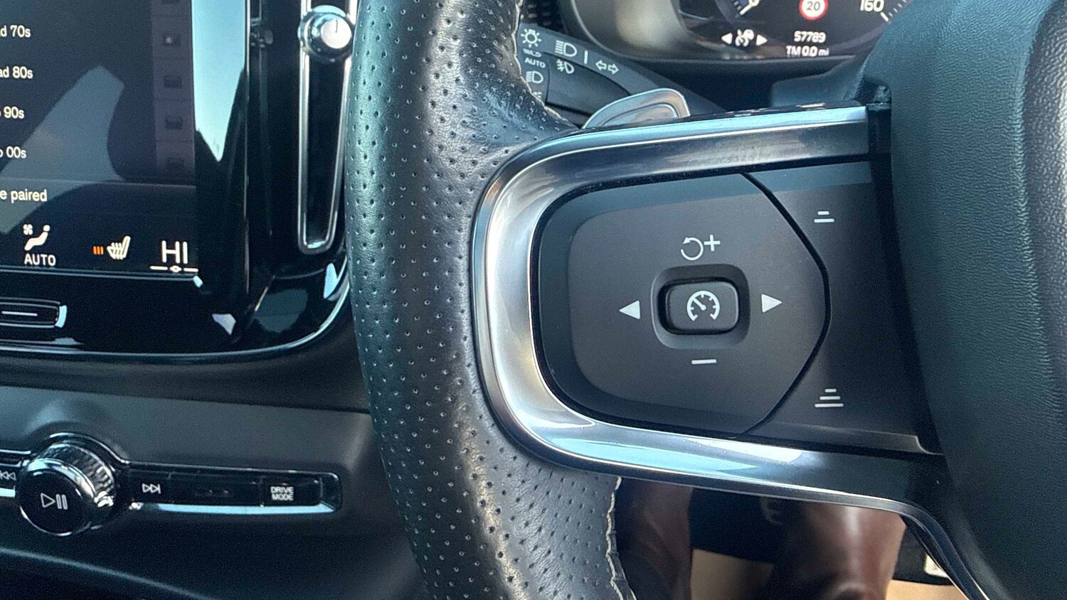 Used Volvo XC40 for sale - 77860819: Photo 18