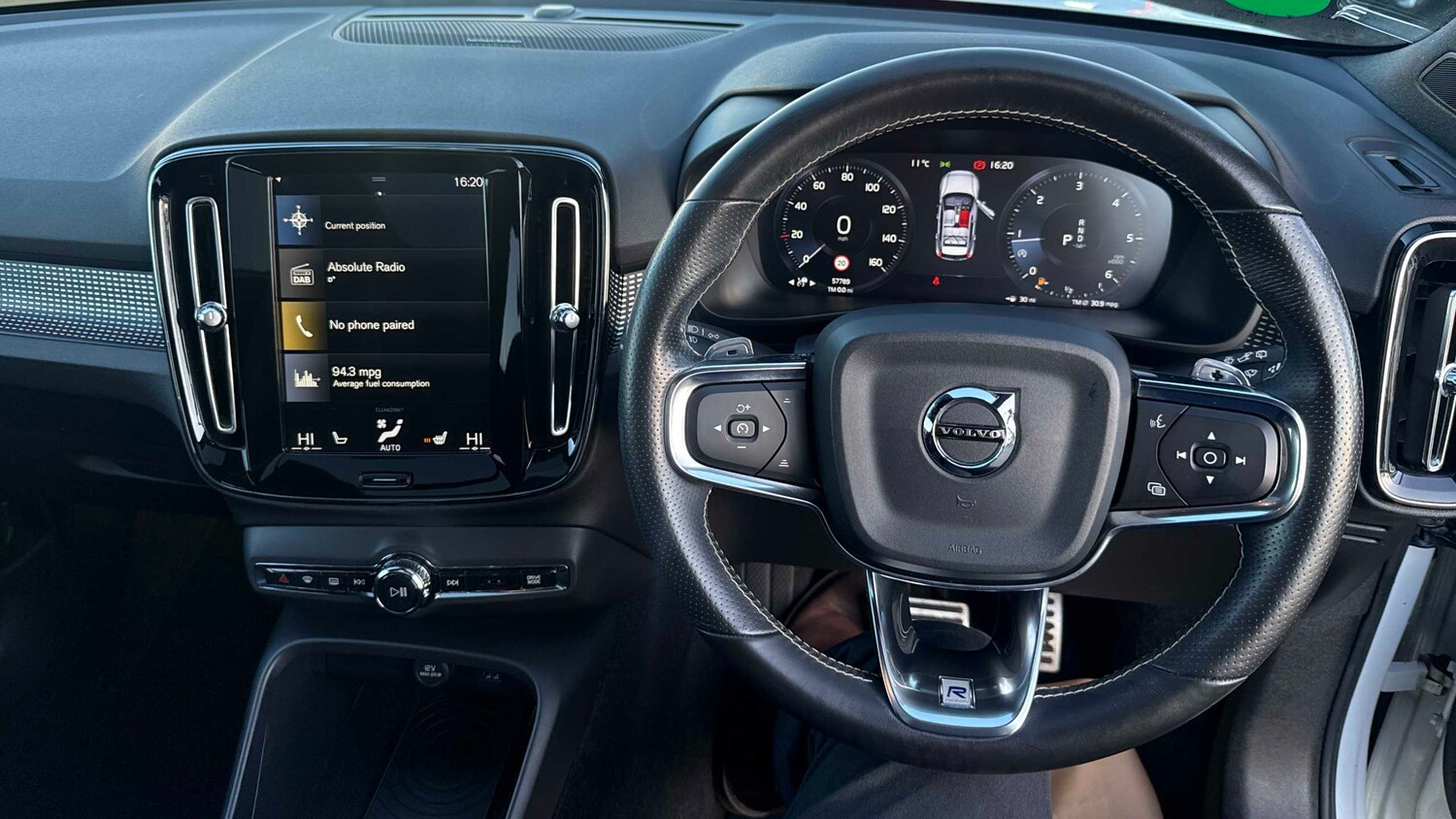 Used Volvo XC40 for sale - 77860819: Photo 9