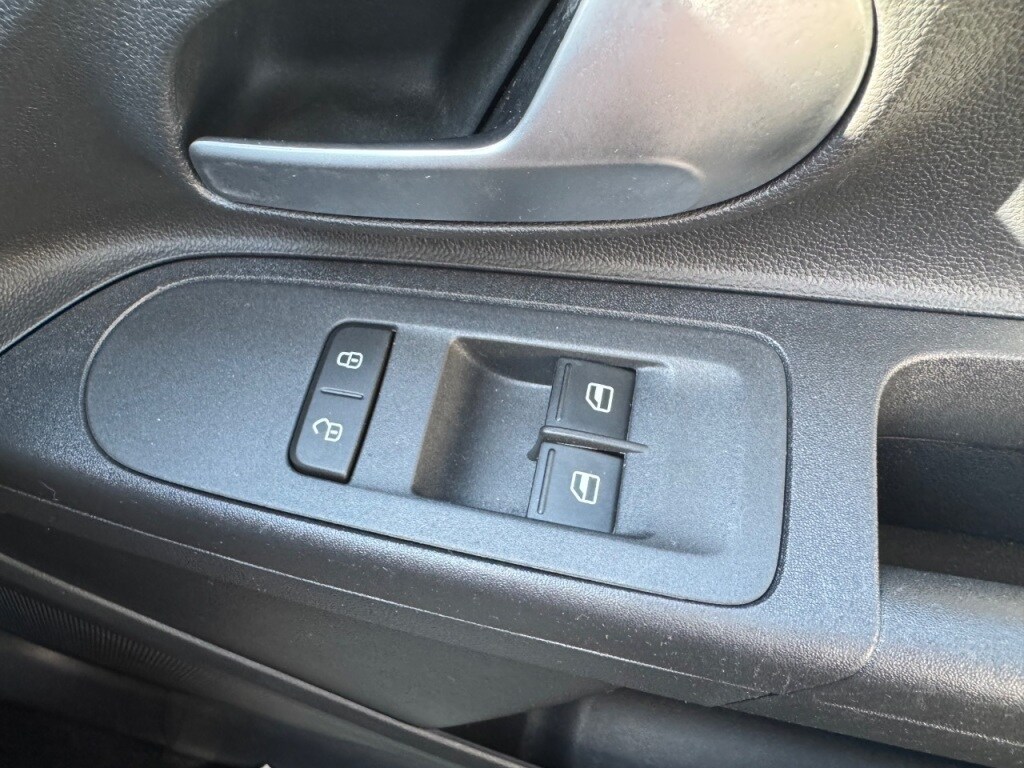 Used Volkswagen up! 2022 for sale - 76045862: Photo 28