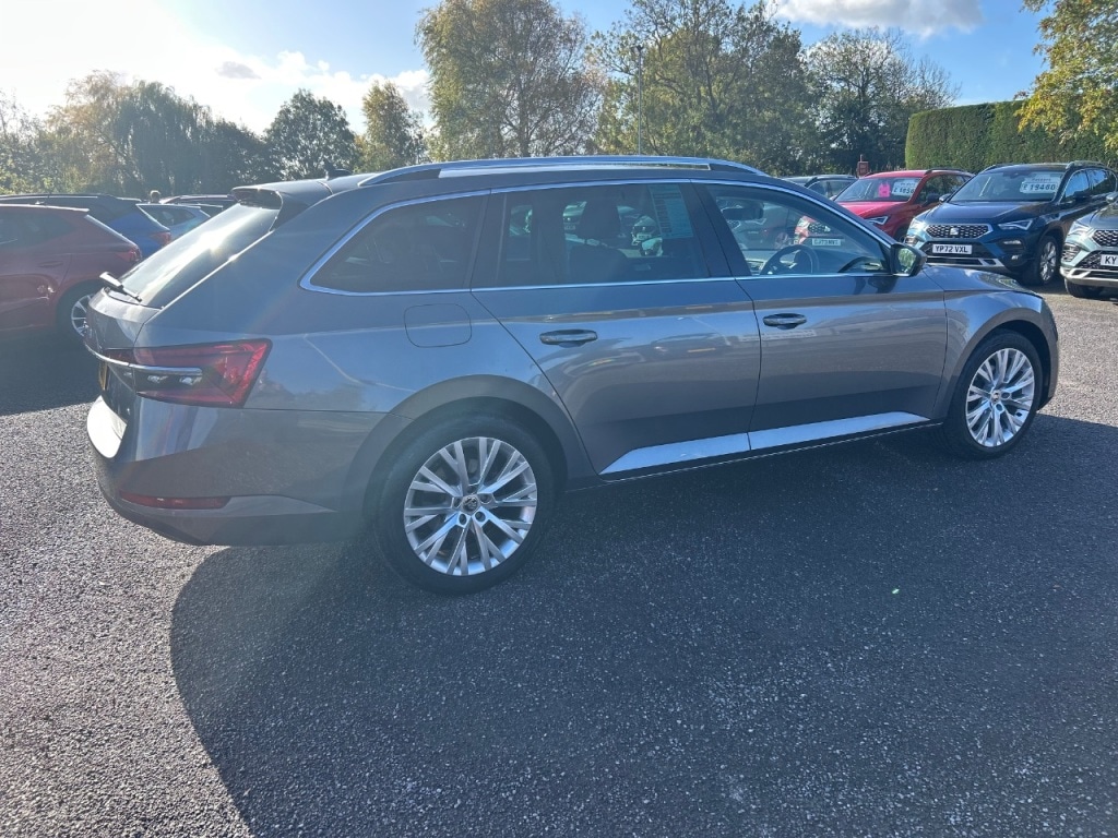 Used Skoda Superb 2023 for sale - 76375820: Photo 2