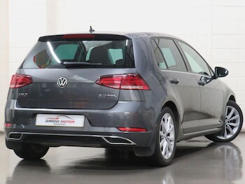 Used Volkswagen Golf 2017 for sale - 75718361: Photo