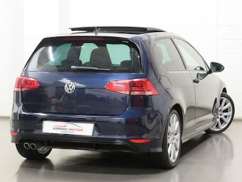 Used Volkswagen Golf 2016 for sale - 75632815: Photo