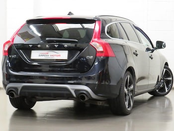 Used Volvo V60 2016 for sale - 75505113: Photo
