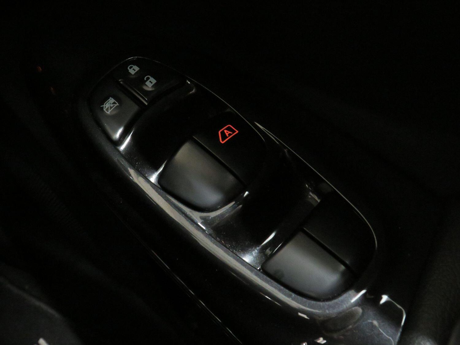 Used Nissan Juke 2017 for sale - 76120199: Photo 49