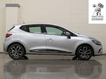 Used Renault Clio 2019 for sale - 75466549: Photo