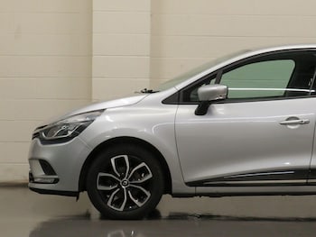 Used Renault Clio 2019 for sale - 75466549: Photo