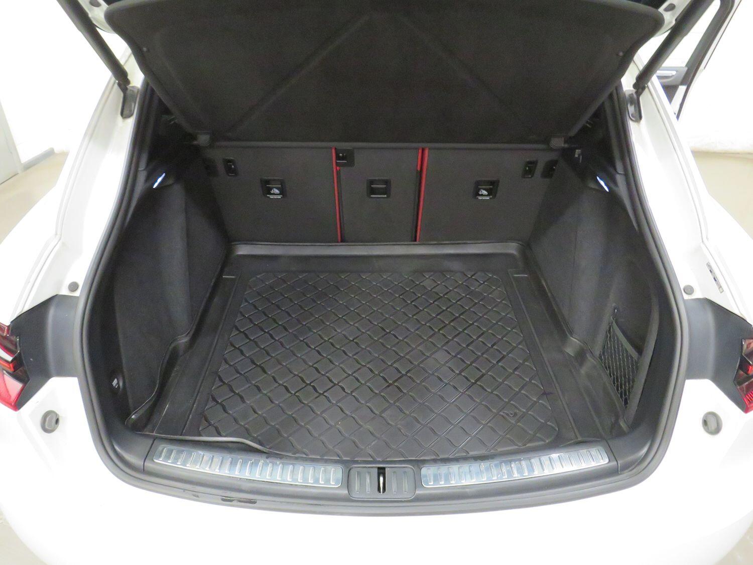 Vehicle 89