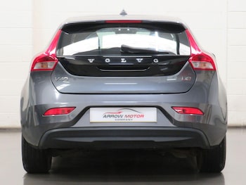 Used Volvo V40 2013 for sale - 75489974: Photo