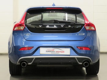 Used Volvo V40 2017 for sale - 75913152: Photo
