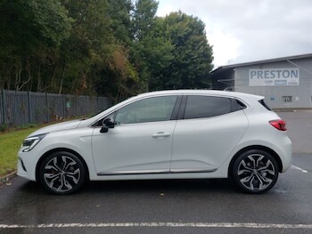 Used Renault Clio 2022 for sale - 75926422: Photo
