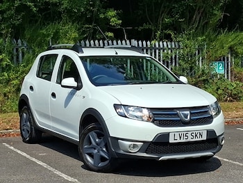 Used Dacia Sandero Stepway 2015 for sale - 79517197: Photo